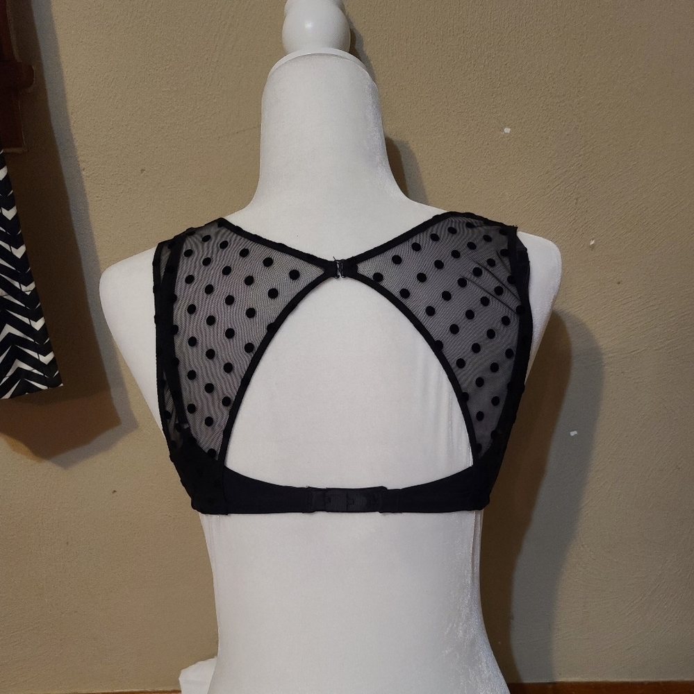 Victoria's Secret 32 A bra with sheer polka dot back